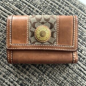 Coach Authentic COACH Vintage Small Signature Snap Trifold Wallet